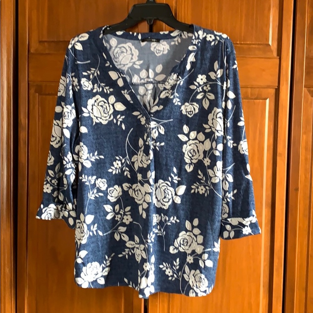 Papermoon Like New XL Denim blue chambray top